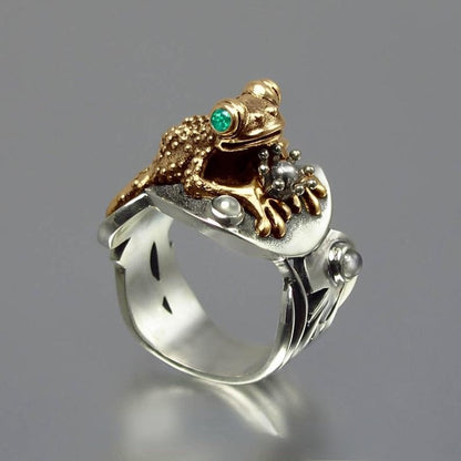 Two-Tone Frog Animal Ring – Natural Style Metal Ring (Sizes 5–11)