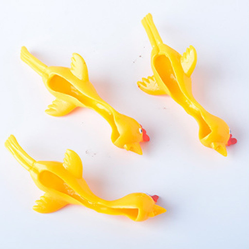 Novelty Catapulted Ejection Chicken Toy – Light Rubber Flying Prank Toy