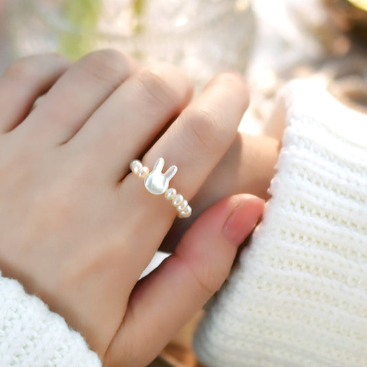 Natural White Lip Shell Bunny Pearl Ring, Simple Women’s Ring (Multiple Sizes)