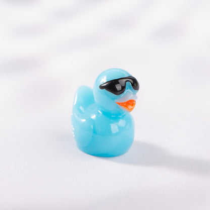 Micro-World Charm: Cute Mini Colorful Little Duck Resin Ornaments for Moss Landscapes.