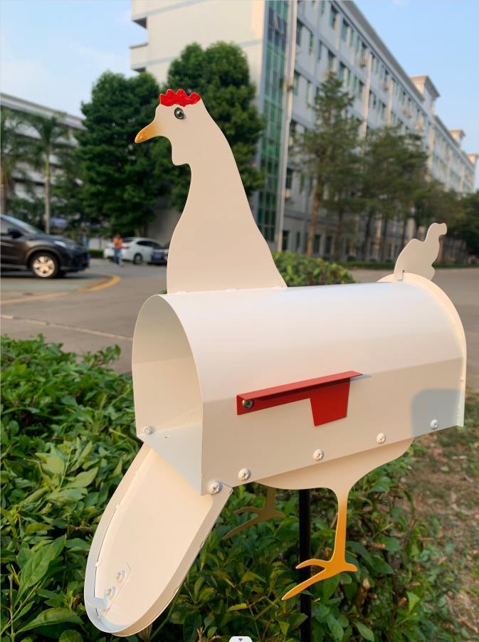 Farmhouse Flair: Modern Simplicity Metal Iron Chicken Mailbox Ornament.