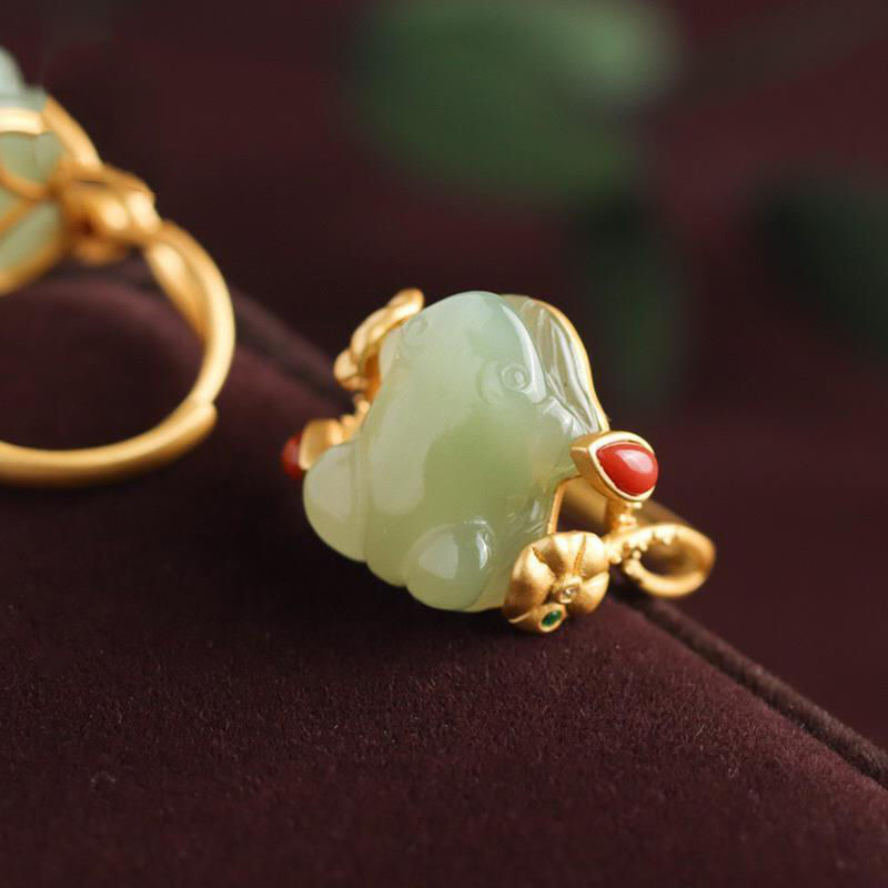 Elegant Original: Adjustable Natural Blue and White Jade Frog Women's Ring.