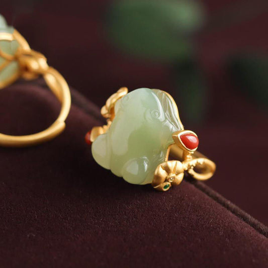 Elegant Original: Adjustable Natural Blue and White Jade Frog Women's Ring.