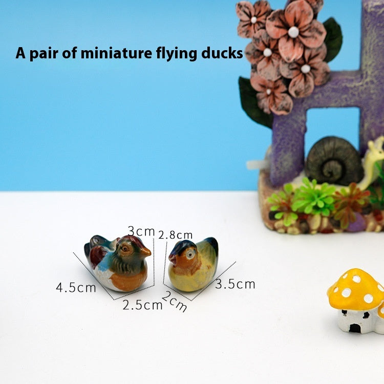 Timeless Harmony: Retro Simple Clay Mandarin Duck Pair Micro Landscape Ornaments.