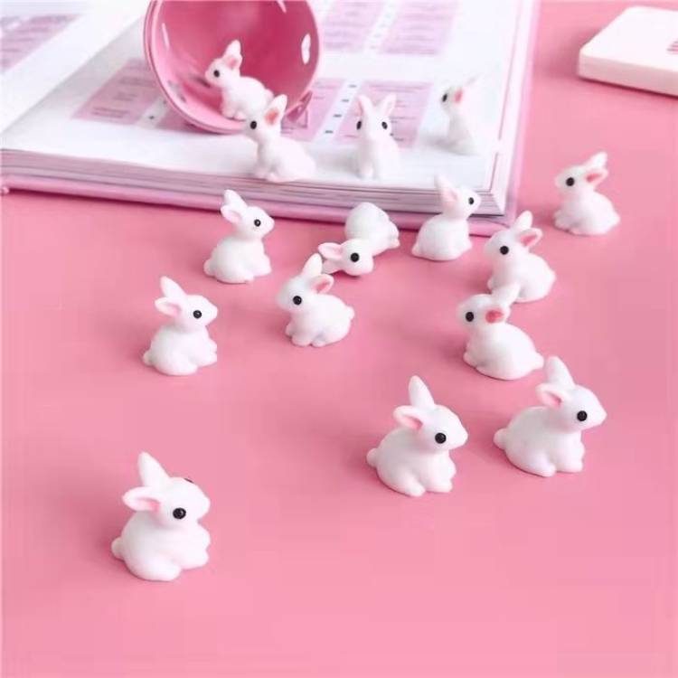 Mini Resin Bunny Ornaments, Cute Micro Landscape & Succulent Garden Decor (50 pcs)
