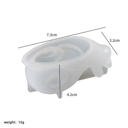 DIY Crafting: Modern Silicone Small Animal Mold for Frog, Lizard, and Snail Ornaments.