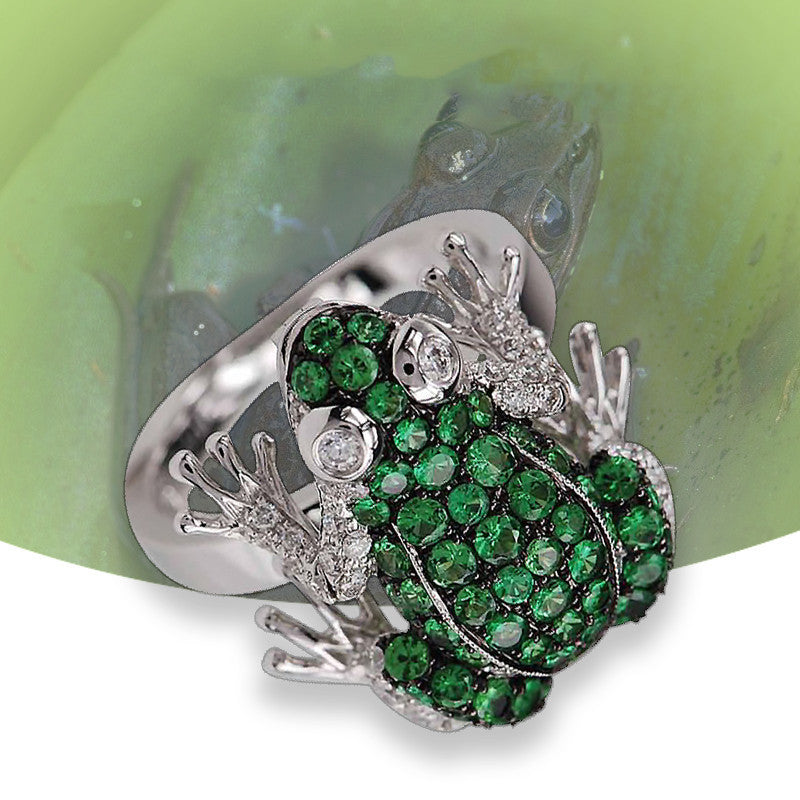 Dazzling Noble: European and American Popular Full Diamond Frog Alloy Hand Jewelry.