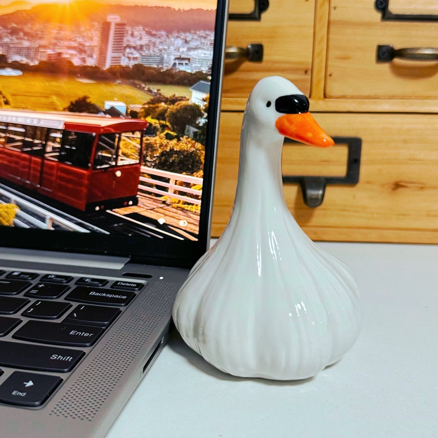 Creative Ceramic Duck Ornament – Healing Desktop Décor Figurine